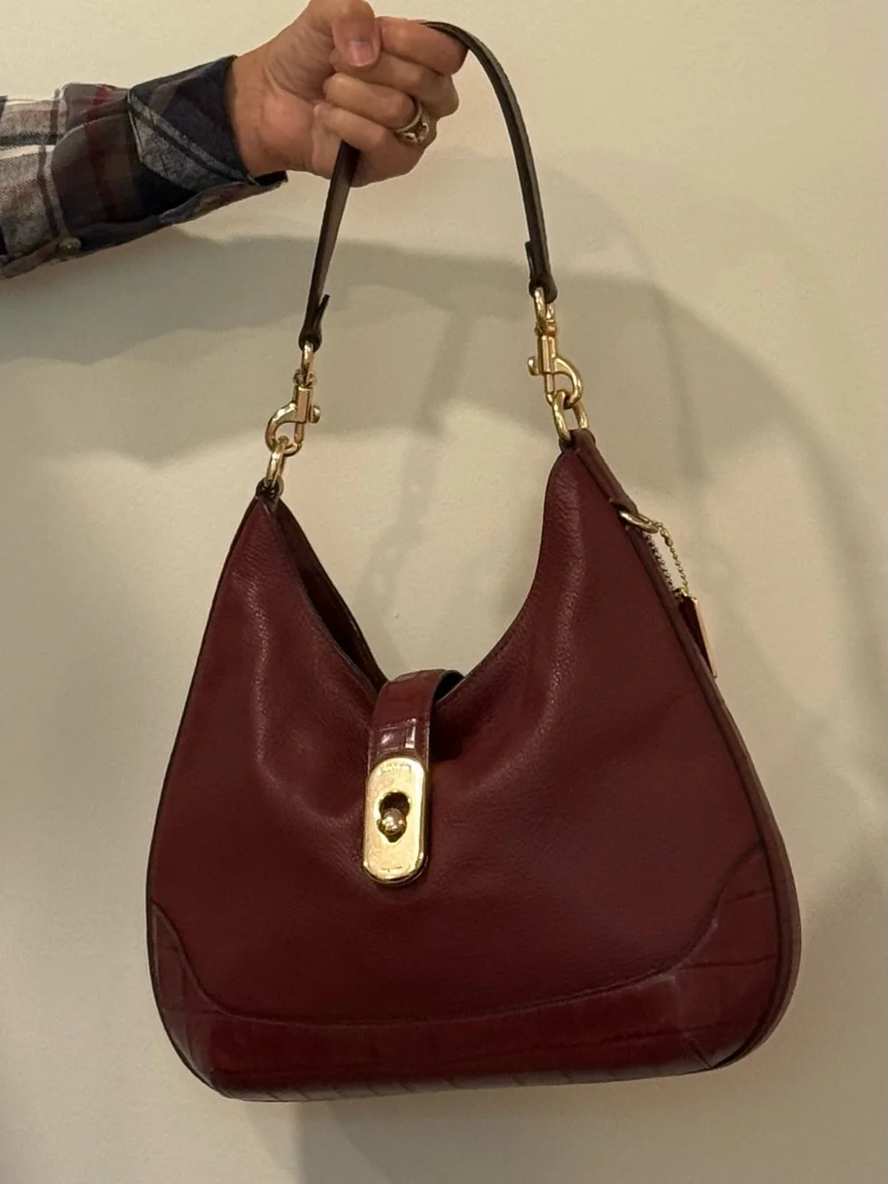 Coach Amber Hobo F48635 Burgundy Pebbled Leather Croc Trim Gold Shoulder EUC